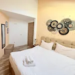 Center The Quiet Luxury 7 Пловдив