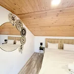 Апартаменты Center The Quiet Luxury 7 *